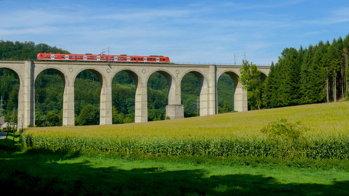 Eisenbahnviadukt Dunetal